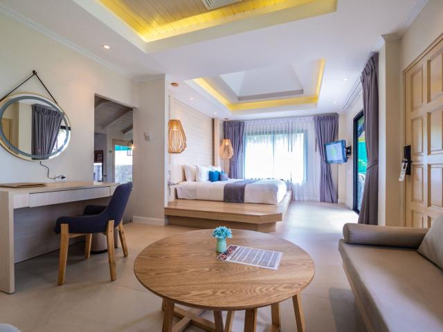 Khao Lak Emerald Beach