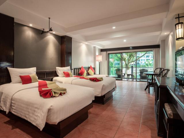 Khao Lak Emerald Beach