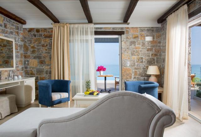 Alexander Beach Hotel & Village