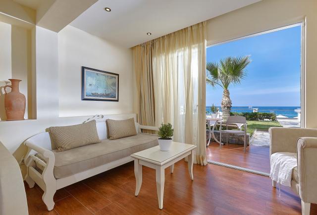 Alexander Beach Hotel & Village