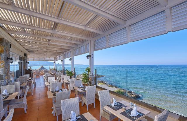 Alexander Beach Hotel & Village
