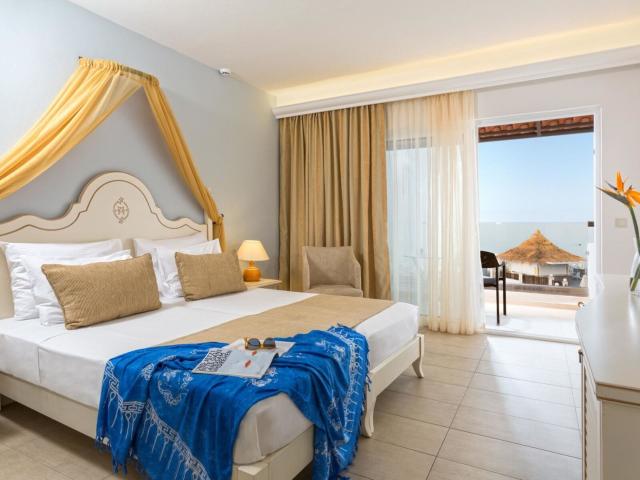Alexander Beach Hotel & Village
