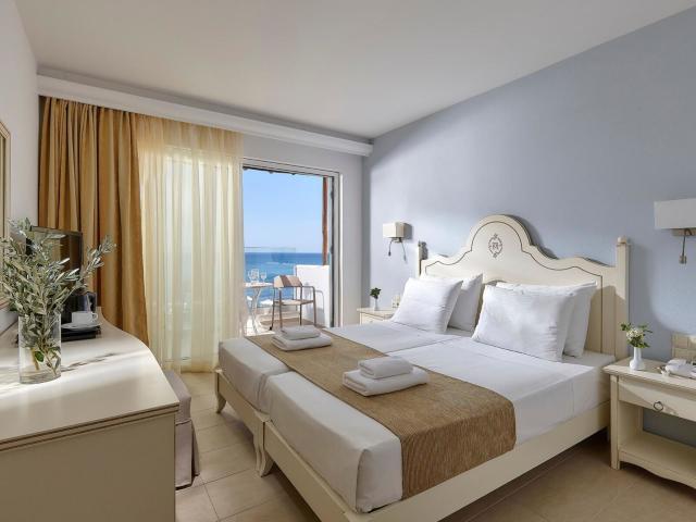 Alexander Beach Hotel & Village
