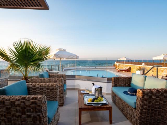 Alexander Beach Hotel & Village