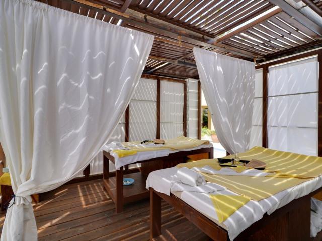 Creta Royal