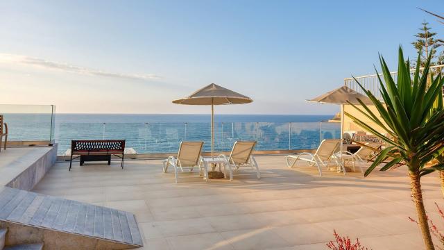 Archipelagos Residence
