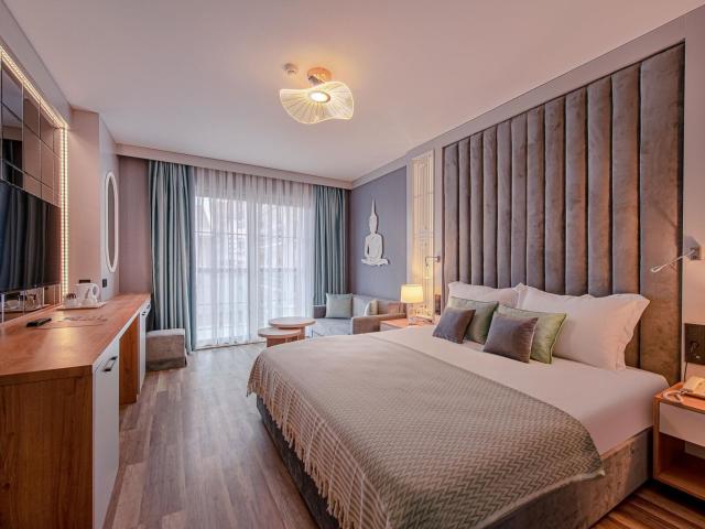 Siam Elegance Hotels & Spa