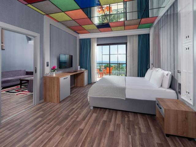 Siam Elegance Hotels & Spa