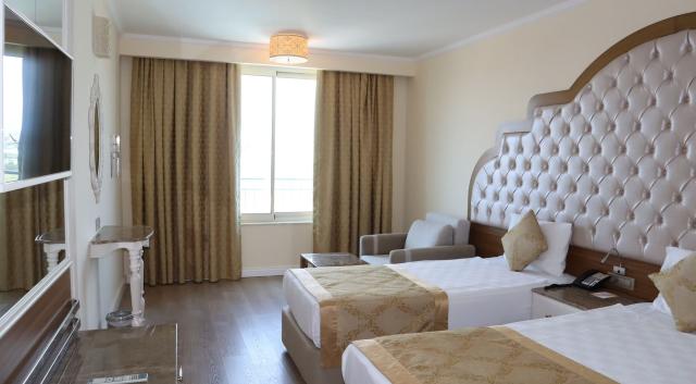 Oz Hotels Side Premium