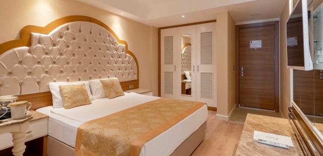 Oz Hotels Side Premium