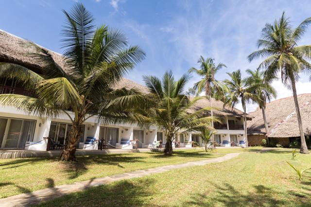 Voyager Beach Resort