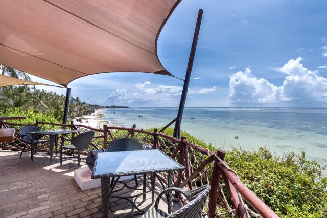 Voyager Beach Resort