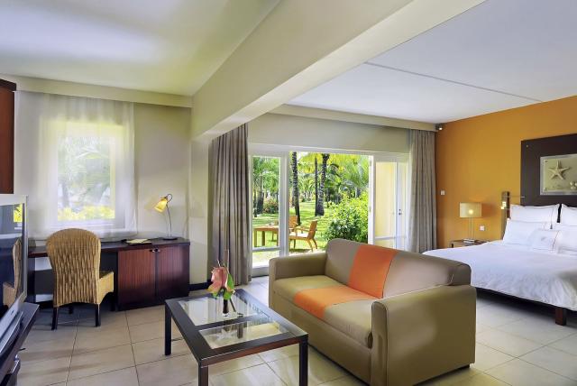 Victoria Beachcomber Resort & Spa