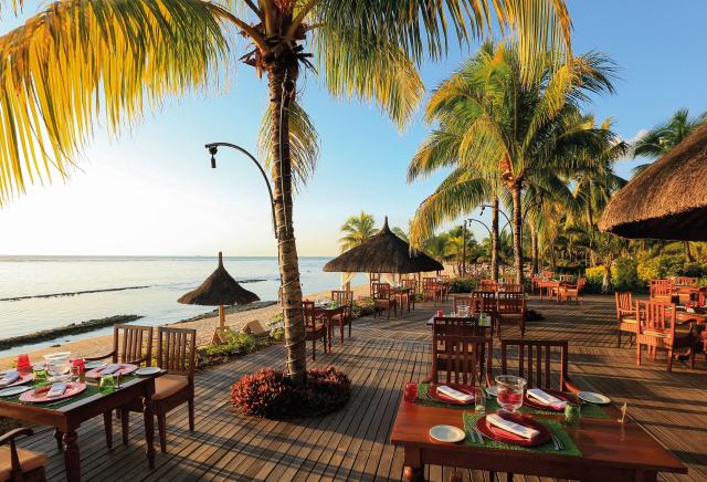 Victoria Beachcomber Resort & Spa