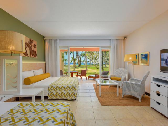 Victoria Beachcomber Resort & Spa