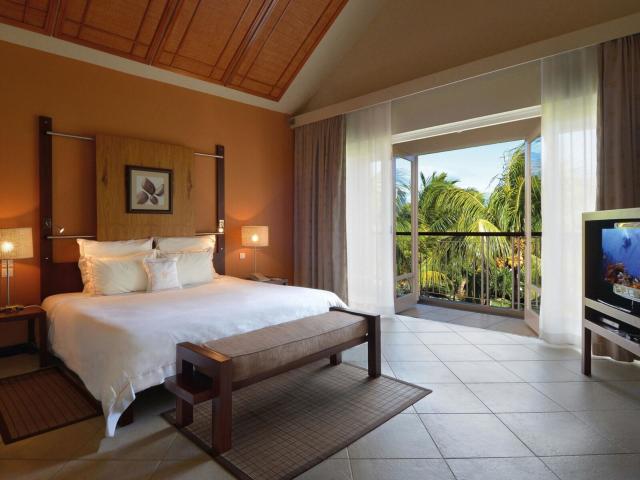 Victoria Beachcomber Resort & Spa