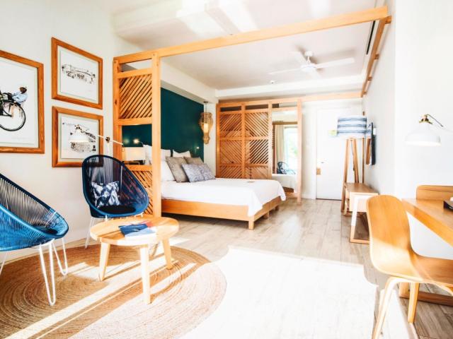 Victoria Beachcomber Resort & Spa
