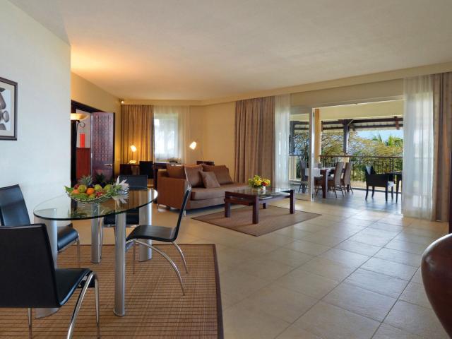 Victoria Beachcomber Resort & Spa