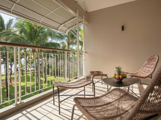 Victoria Beachcomber Resort & Spa