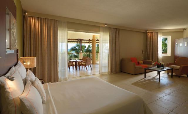 Victoria Beachcomber Resort & Spa