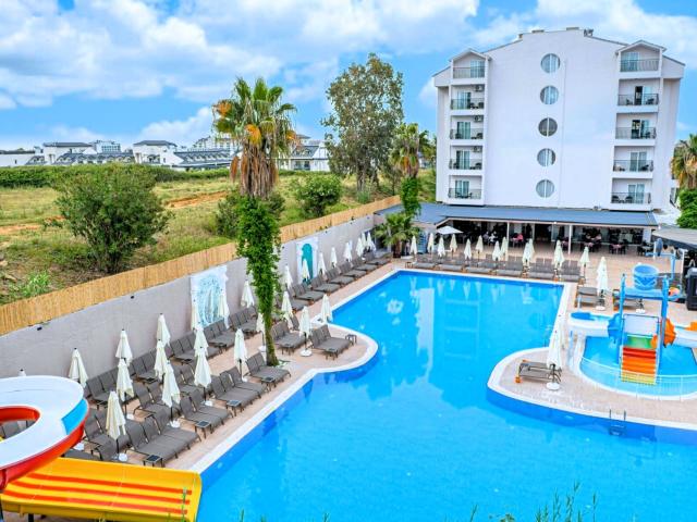 Q Ella Beach