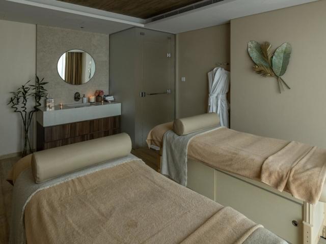 Radisson Beach Resort Palm Jumeirah