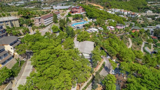 Senza Garden Holiday Club