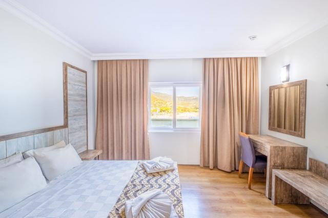 Senza Garden Holiday Club