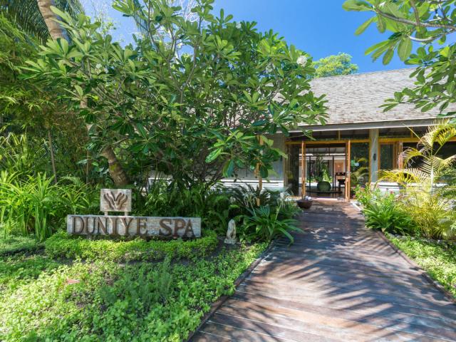 Meeru Island Resort & Spa