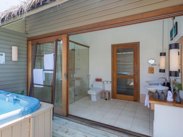 Meeru Island Resort & Spa