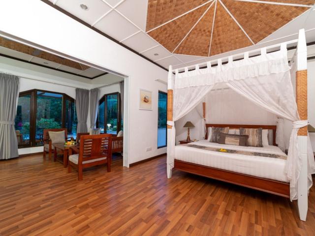 Bandos Island Resort & Spa