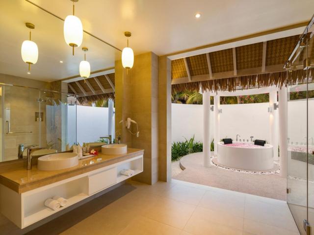 Bandos Island Resort & Spa