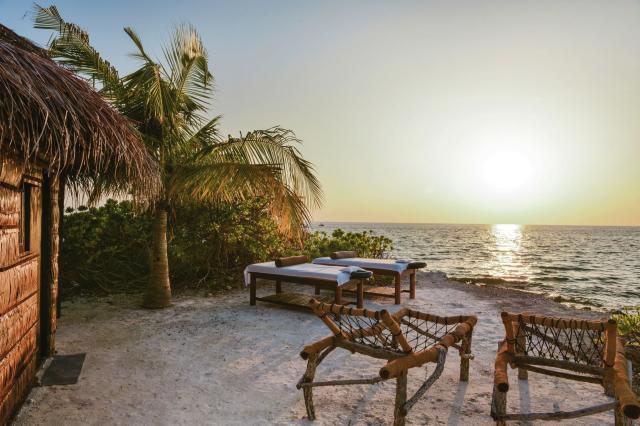 Adaaran Select Hudhuranfushi