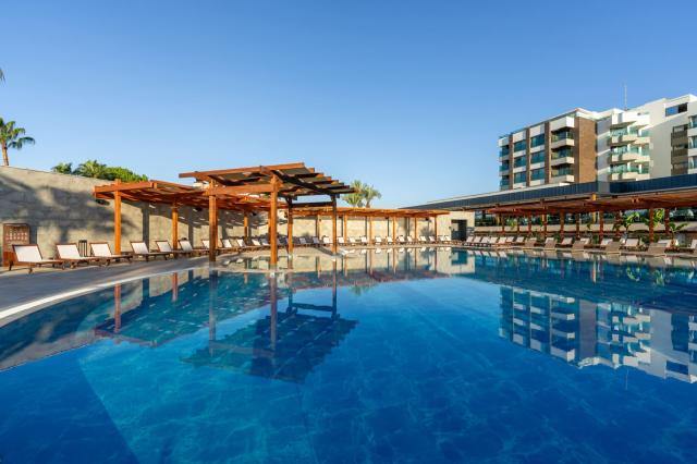 Süral Saray