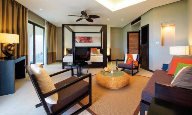 Crystals Beach Resort Belle Mare