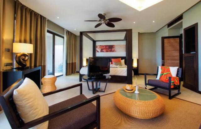Crystals Beach Resort Belle Mare