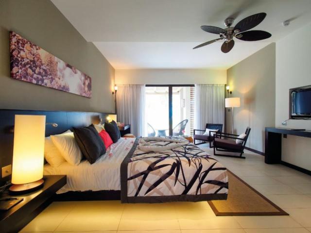 Crystals Beach Resort Belle Mare