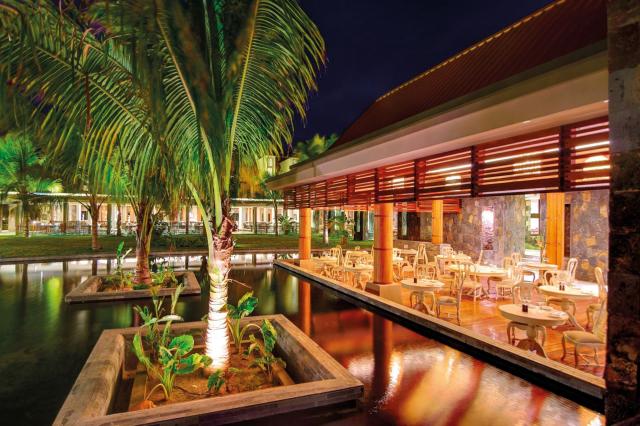 Crystals Beach Resort Belle Mare