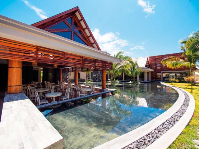 Crystals Beach Resort Belle Mare