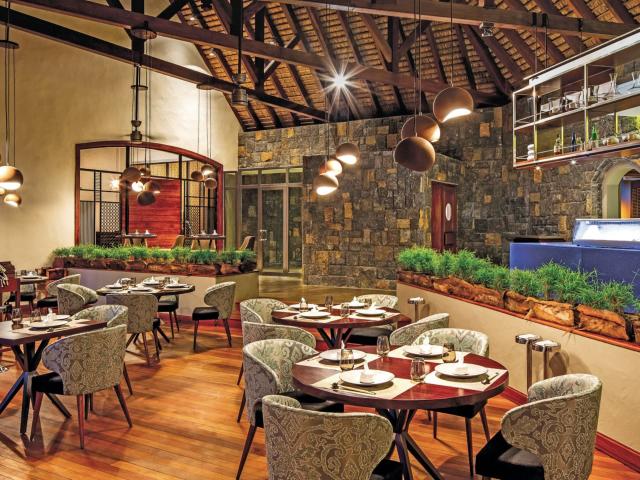 Beachcomber Dinarobin Hotel Golf & Spa