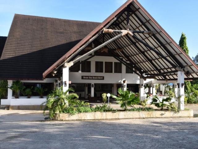 Kenya Bay Beach