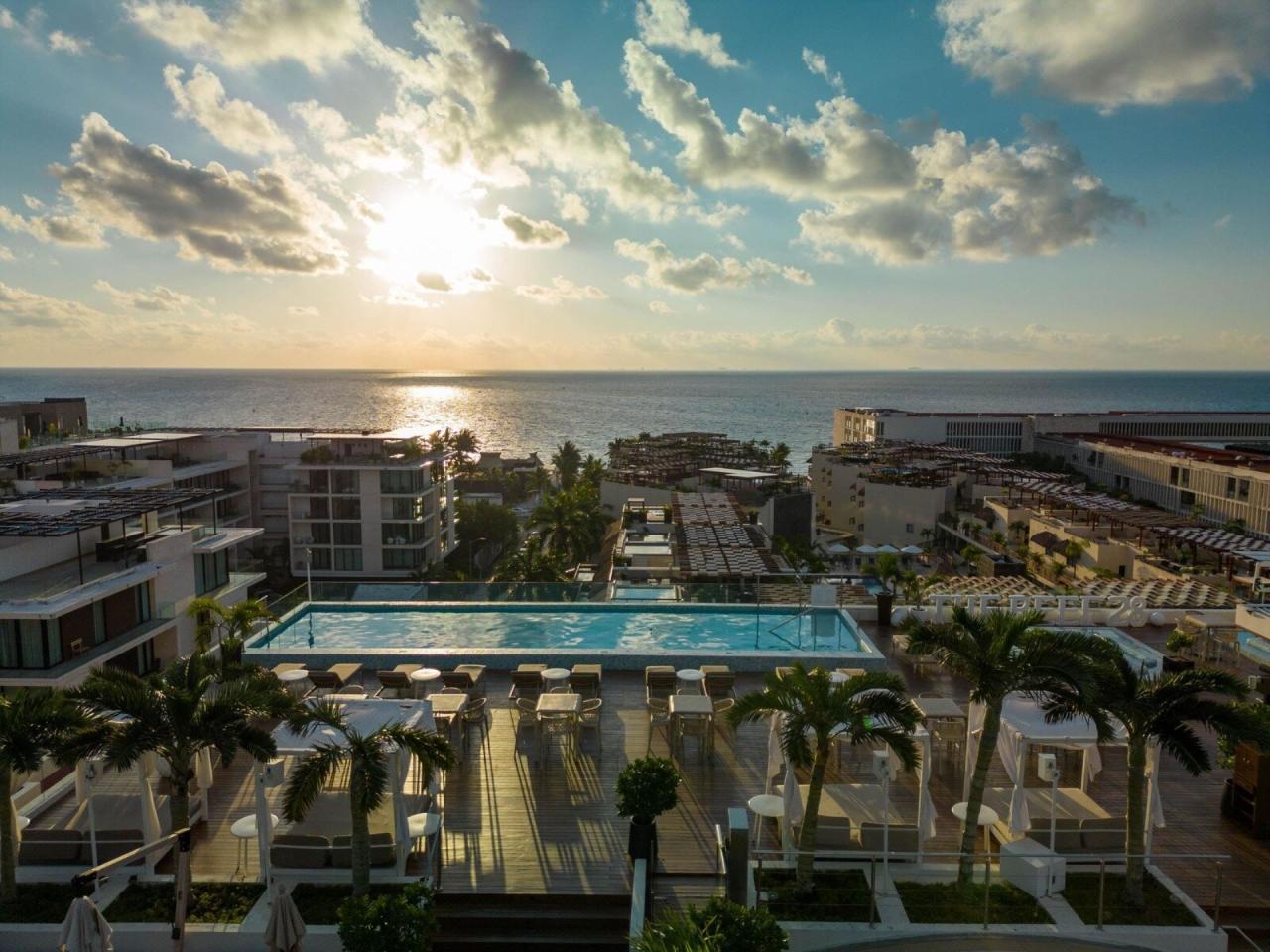 The Reef 28