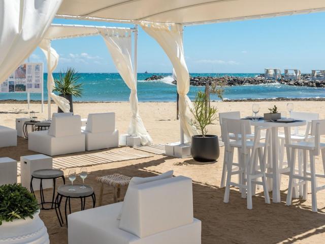 Knossos Beach