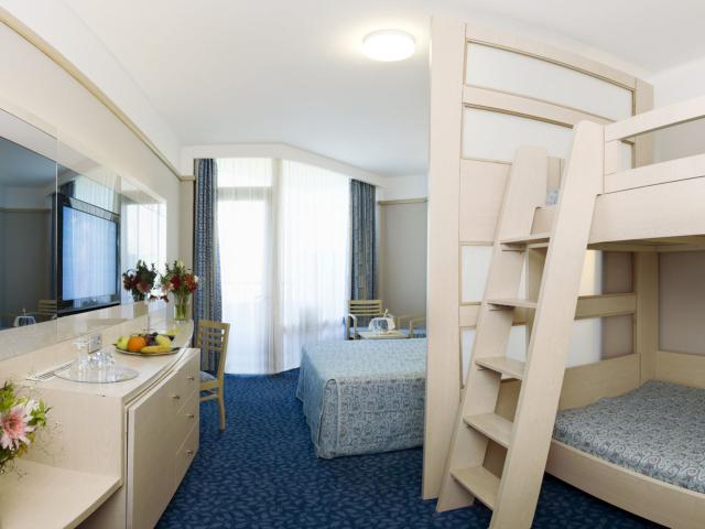 VONRESORT Golden Coast