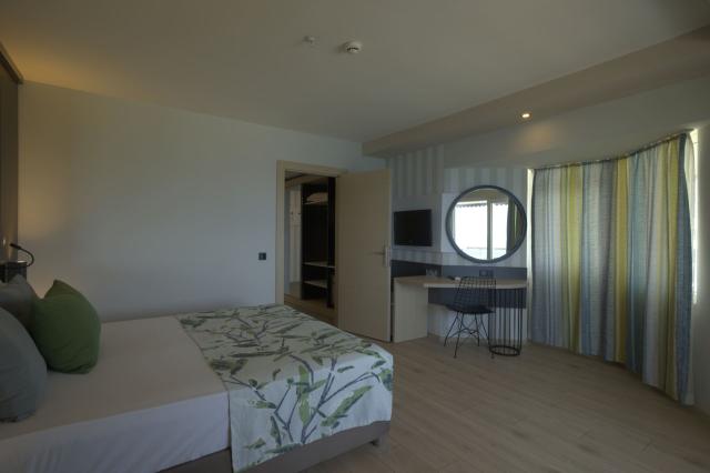 Eos Beach Resort