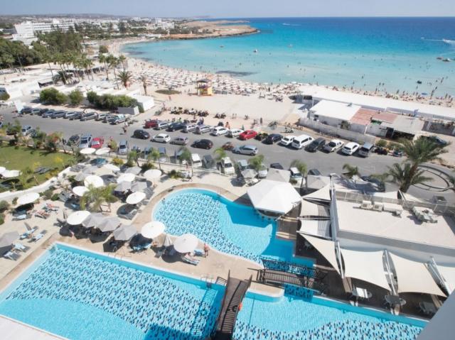 Vassos Nissi Plage