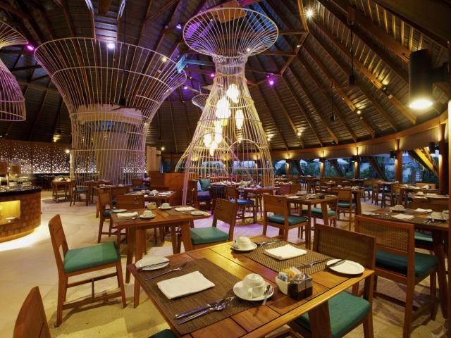 Centara Ras Fushi Resort & Spa