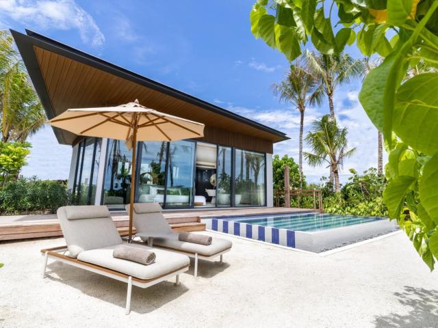SO/ Maldives