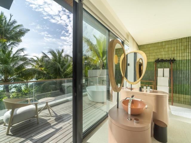 SO/ Maldives