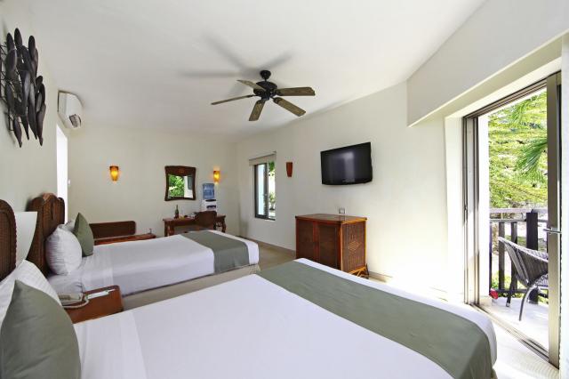 Sandos Caracol Eco Resort and Spa